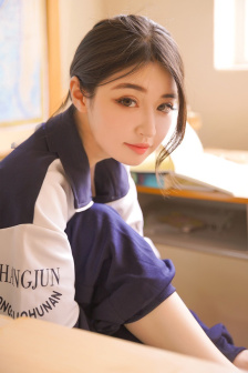 裙子底下的春天